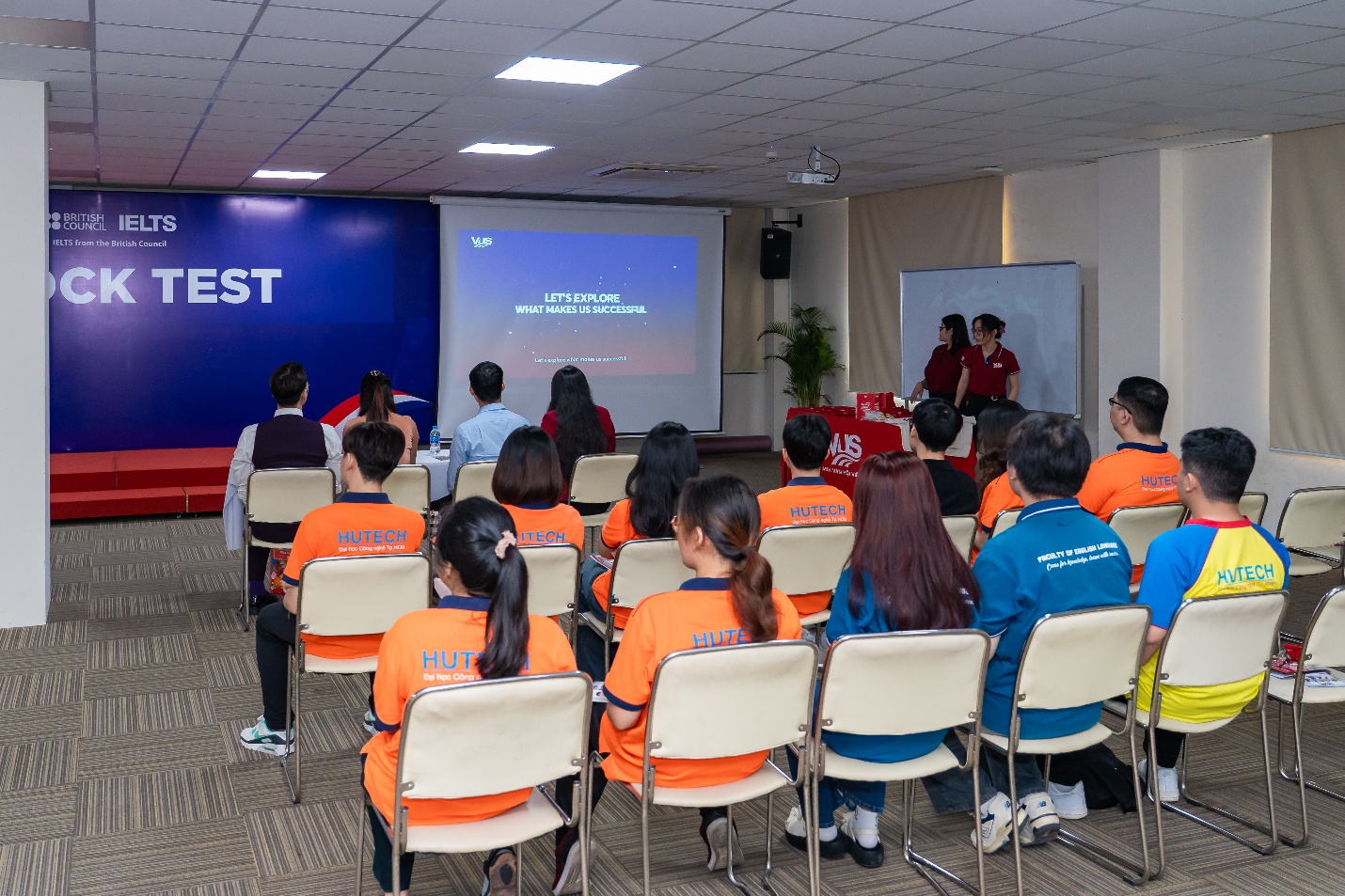 Sinh viên Ngôn ngữ Anh HUTECH: Học thế nào để chinh phục thị trường toàn cầu- Ảnh 6.