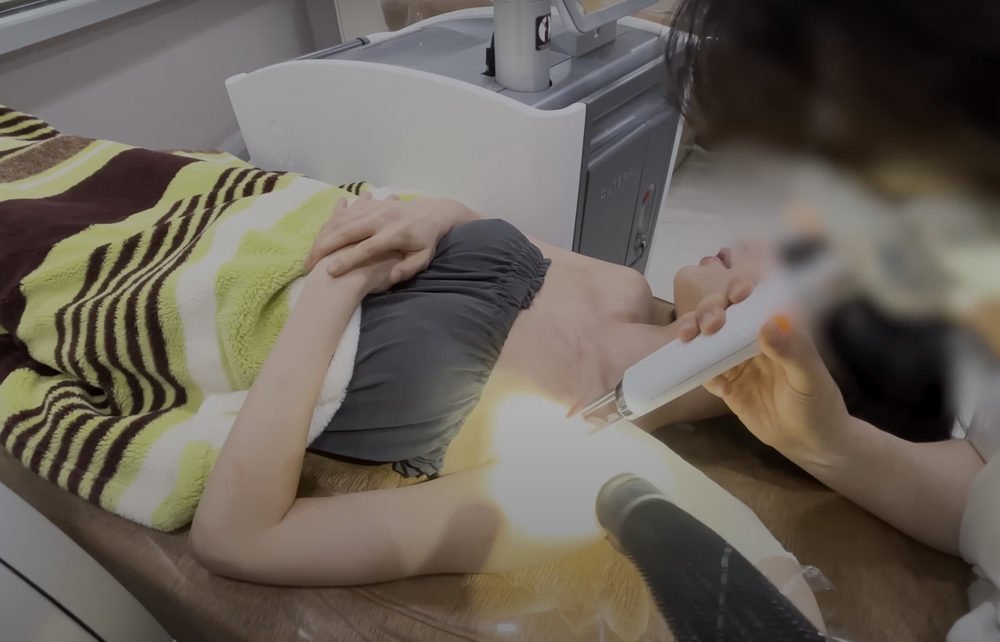 Mỹ nhân đẹp nhất thế giới phải chịu đau 30 lần để có đôi chân cực phẩm đang viral cõi mạng- Ảnh 9.