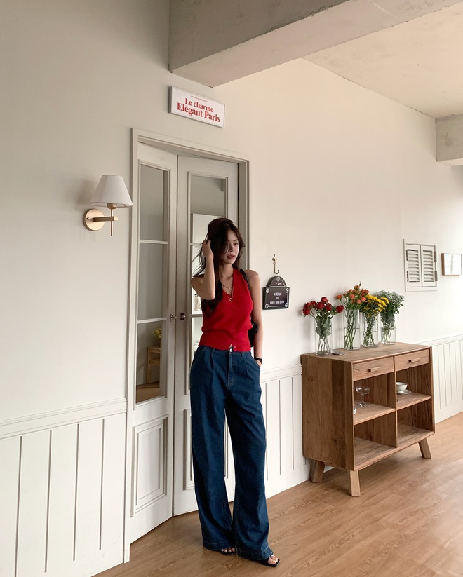 Chị em sẽ mặc đẹp hơn rất nhiều nếu phối 4 mẫu áo này với quần jeans- Ảnh 8.