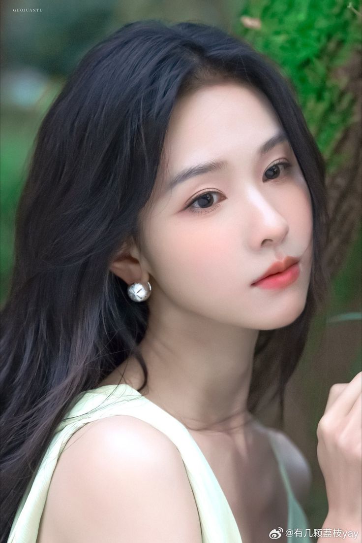 Nam thần 2K bị 