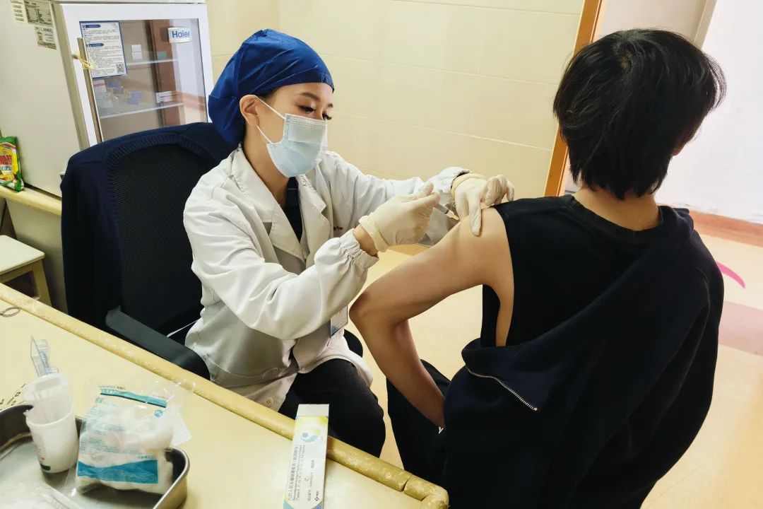 Nam giới nào không nên tiêm vắc xin HPV?- Ảnh 1.