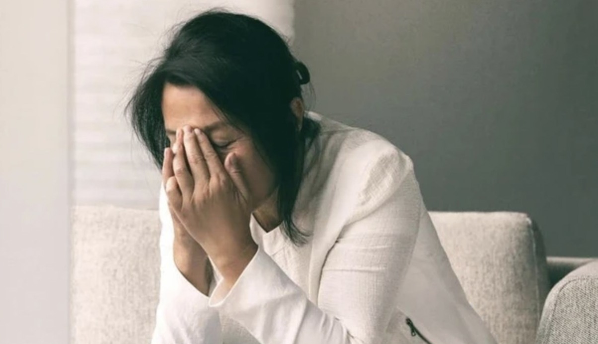 Đóng 1 tỷ tiền bảo hiểm suốt 10 năm, đến hạn rút tiền thì nhân viên thông báo: Chị phải đợi 65 năm nữa- Ảnh 1.