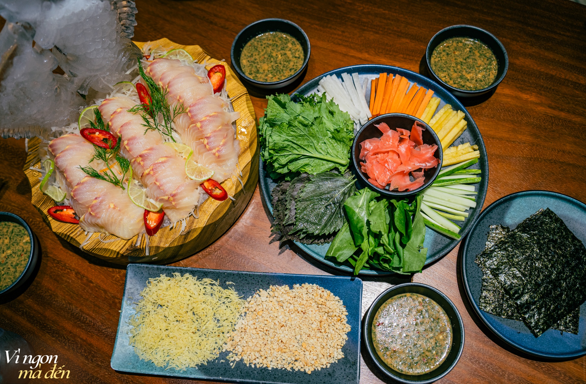 Ăn gì ở Sa Pa? Gỏi cá tầm lạ miệng, bún chả chan độc đáo hay phở hồng Bắc Hà ăn một lần nhớ mãi?- Ảnh 5.