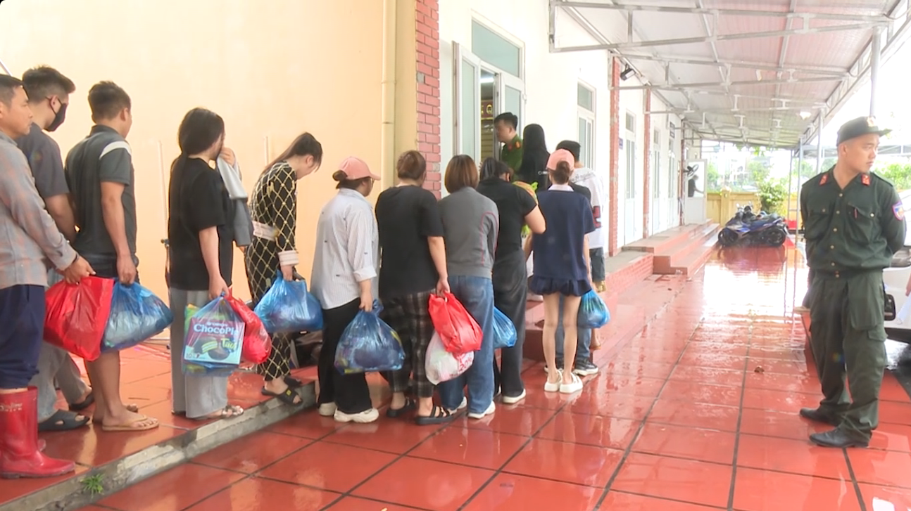 Nhóm tội phạm lừa đảo chiếm đoạt hàng trăm tỉ đồng dưới hình thức "Cắt đá tìm ngọc"- Ảnh 2.