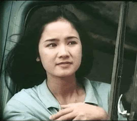 Tiểu thư lá ngọc cành vàng đẹp nhất Việt Nam: Cát xê 20 cây vàng, mua được nhà chỉ nhờ đóng 2 bộ phim- Ảnh 8. Tiểu thư lá ngọc cành vàng đẹp nhất Việt Nam: Cát xê 20 cây vàng, mua được nhà chỉ nhờ đóng 2 bộ phim- Ảnh 8.