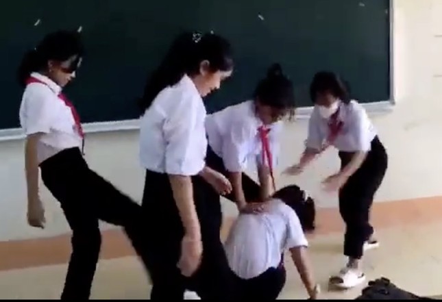 Bộ GD&ĐT giảm hình thức kỷ luật học sinh, coi chừng "nhờn thuốc"- Ảnh 1.