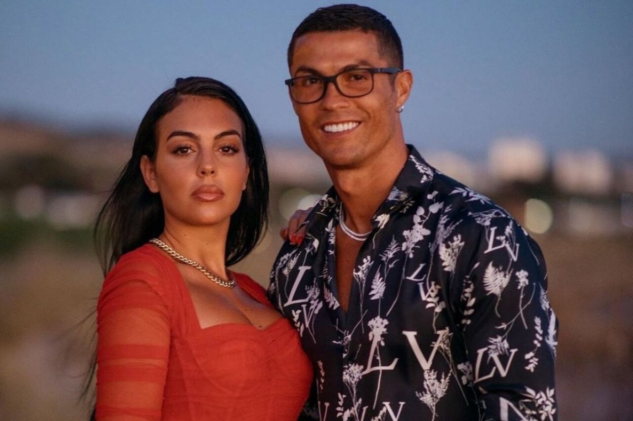 V&igrave; sao Ronaldo nhiều lần gọi Georgina l&agrave; "vợ" nhưng vẫn chưa tổ chức đ&aacute;m cưới với c&ocirc; n&agrave;ng?- Ảnh 2.