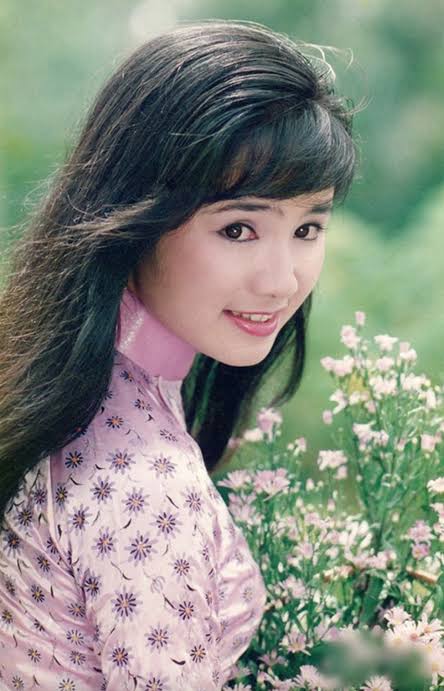Tiểu thư lá ngọc cành vàng đẹp nhất Việt Nam: Cát xê 20 cây vàng, mua được nhà chỉ nhờ đóng 2 bộ phim- Ảnh 1. Tiểu thư lá ngọc cành vàng đẹp nhất Việt Nam: Cát xê 20 cây vàng, mua được nhà chỉ nhờ đóng 2 bộ phim- Ảnh 1.
