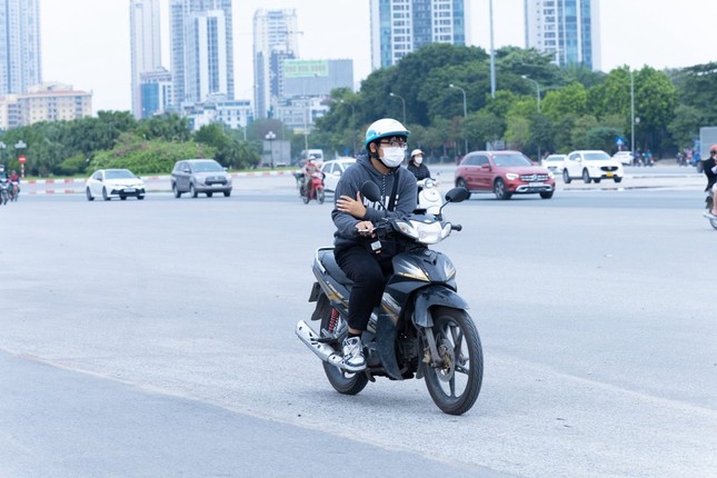 Miền Bắc đón gió mùa đông bắc hiếm gặp giữa tháng 5- Ảnh 1.