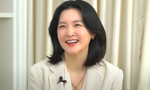 Lee Young Ae tuổi U60 tươi trẻ nhờ mỗi năm làm 1 việc để tăng sinh collagen, elastin- Ảnh 4.