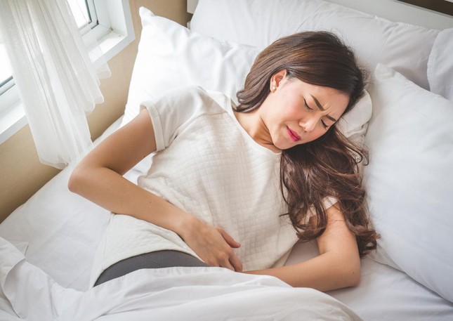 Những dấu hiệu cảnh báo của cơ thể dễ bị chị em bỏ qua nhưng 'phá thận' nhanh khủng khiếp- Ảnh 1.
