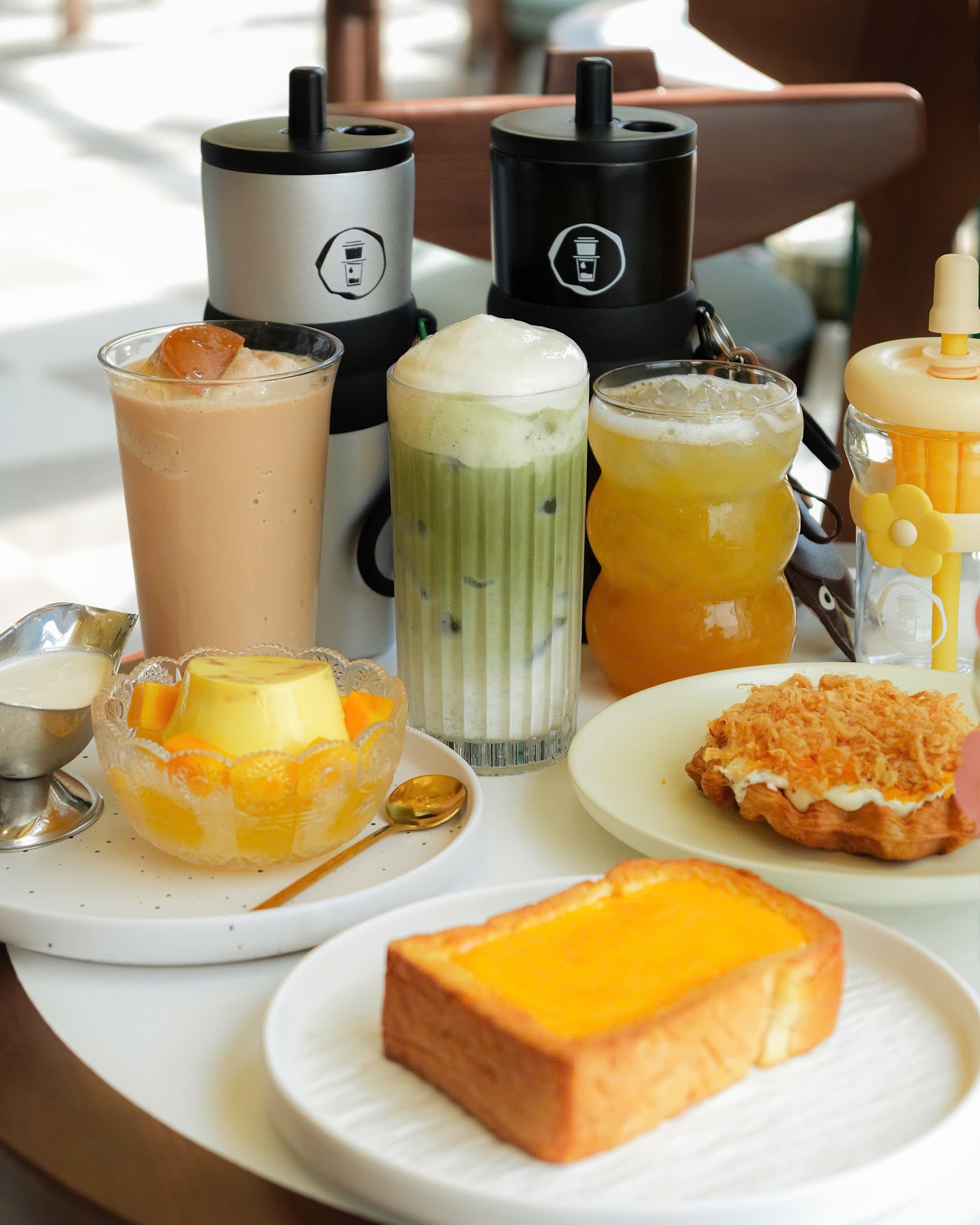 Đen Đ&aacute; Coffee T&acirc;n B&igrave;nh khai trương, g&acirc;y ấn tượng với kh&ocirc;ng gian ho&agrave;i cổ- Ảnh 3.