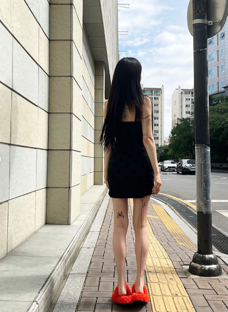Mỹ nhân đẹp nhất thế giới phải chịu đau 30 lần để có đôi chân cực phẩm đang viral cõi mạng- Ảnh 4.