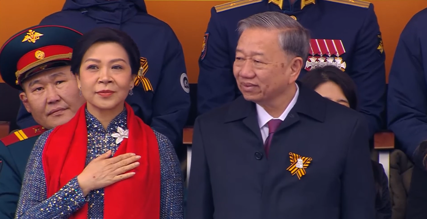 Toàn cảnh màn xuất hiện của đoàn Quân đội Nhân dân Việt Nam trong lễ duyệt binh Ngày Chiến thắng 9/5 tại Quảng trường Đỏ- Ảnh 6. Toàn cảnh màn xuất hiện của đoàn Quân đội Nhân dân Việt Nam trong lễ duyệt binh Ngày Chiến thắng 9/5 tại Quảng trường Đỏ- Ảnh 6.