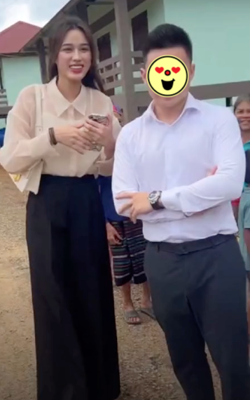 HOT: Hoa hậu Đỗ Hà bị 