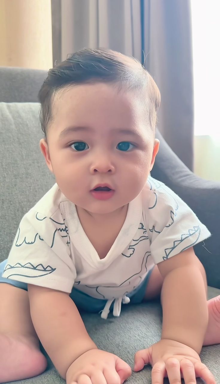 Dáng mũi của em bé nói lên điều gì về tính cách và vận mệnh của sau này?- Ảnh 2. Dáng mũi của em bé nói lên điều gì về tính cách và vận mệnh của sau này?- Ảnh 2.