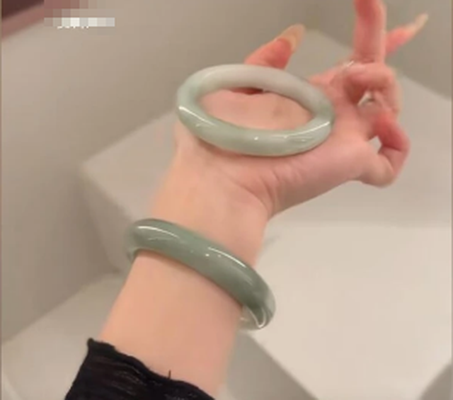 Mua vòng ngọc 180 triệu đồng trên sàn thương mại điện tử nhưng hoàn hàng, 1 ngày sau shipper báo kiện hàng thất lạc, công ty vận chuyển tuyên bố: "Chỉ bồi thường 240k"- Ảnh 2.