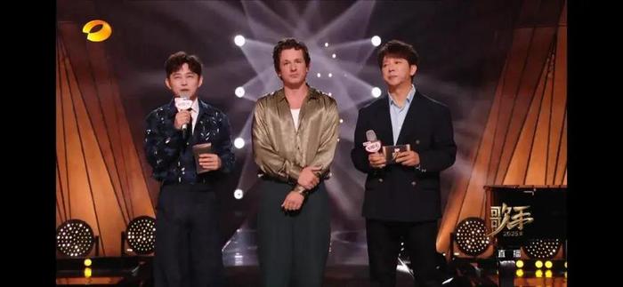 Màn hát live trị giá gần 80 tỷ đồng bóc trần sự nguỵ biện của dàn sao Trung tại show âm nhạc cực hot- Ảnh 3.