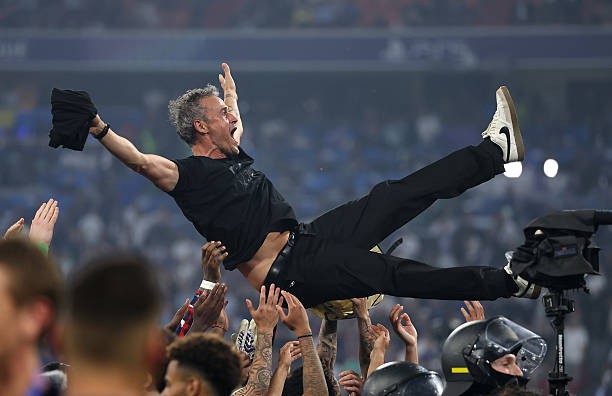 Vô địch và đi vào lịch sử, Luis Enrique hoàn tất ước nguyện với cô con gái đã mất- Ảnh 3.