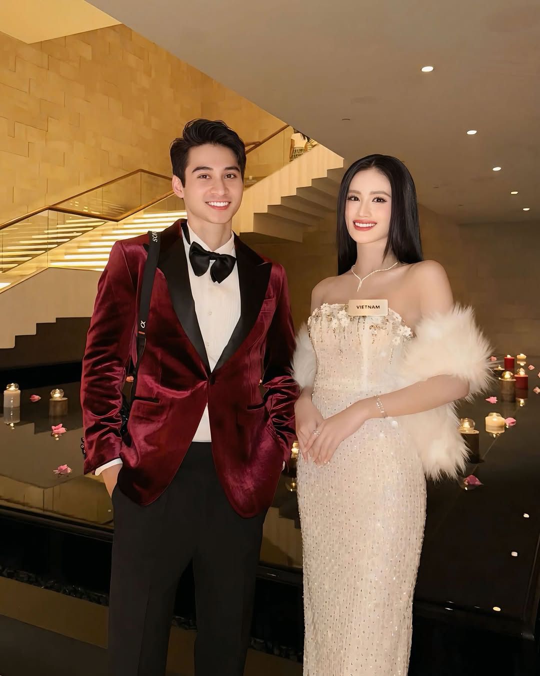 Hoa hậu Ý Nhi bất ngờ thông báo nóng về mối quan hệ hiện tại với bạn trai Anh Kiệt!- Ảnh 3. Hoa hậu Ý Nhi bất ngờ thông báo nóng về mối quan hệ hiện tại với bạn trai Anh Kiệt!- Ảnh 3.