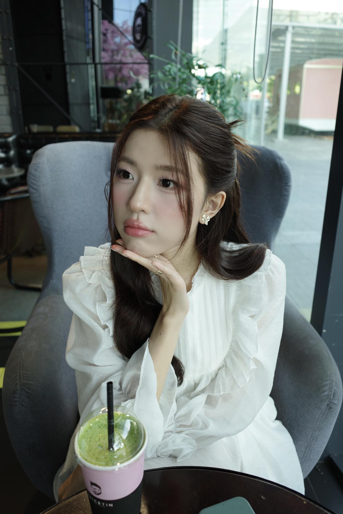 Em Xinh có 1 mỹ nhân rất lạ, cứ hé miệng ra là bị hỏi: "Răng giả hả?"- Ảnh 9.