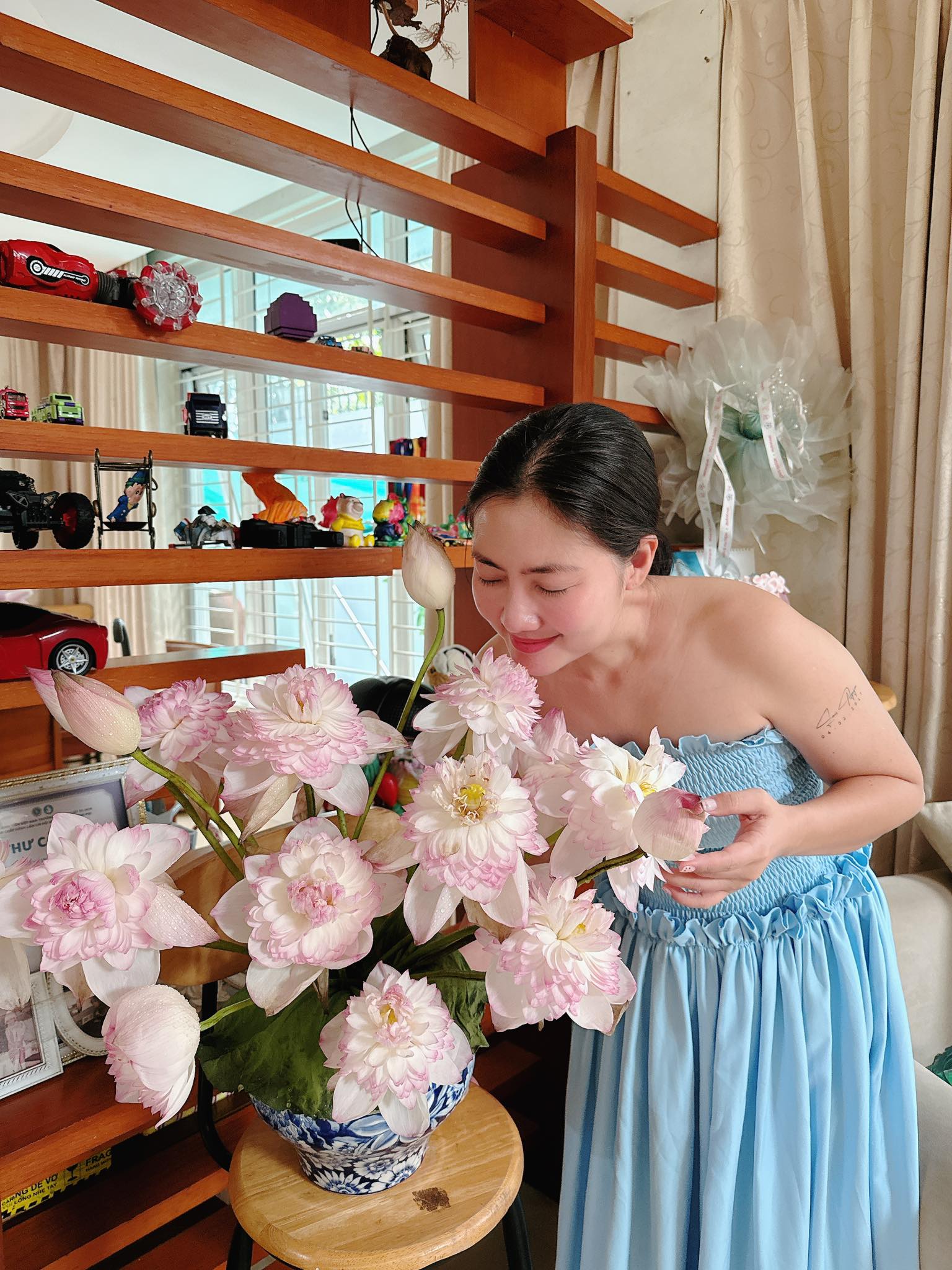 Nữ nghệ sĩ giải nghệ ở tuổi 40, rời showbiz vẫn giàu, 1 mình nuôi con, sở hữu biệt thự mặt tiền Quận 7- Ảnh 8.