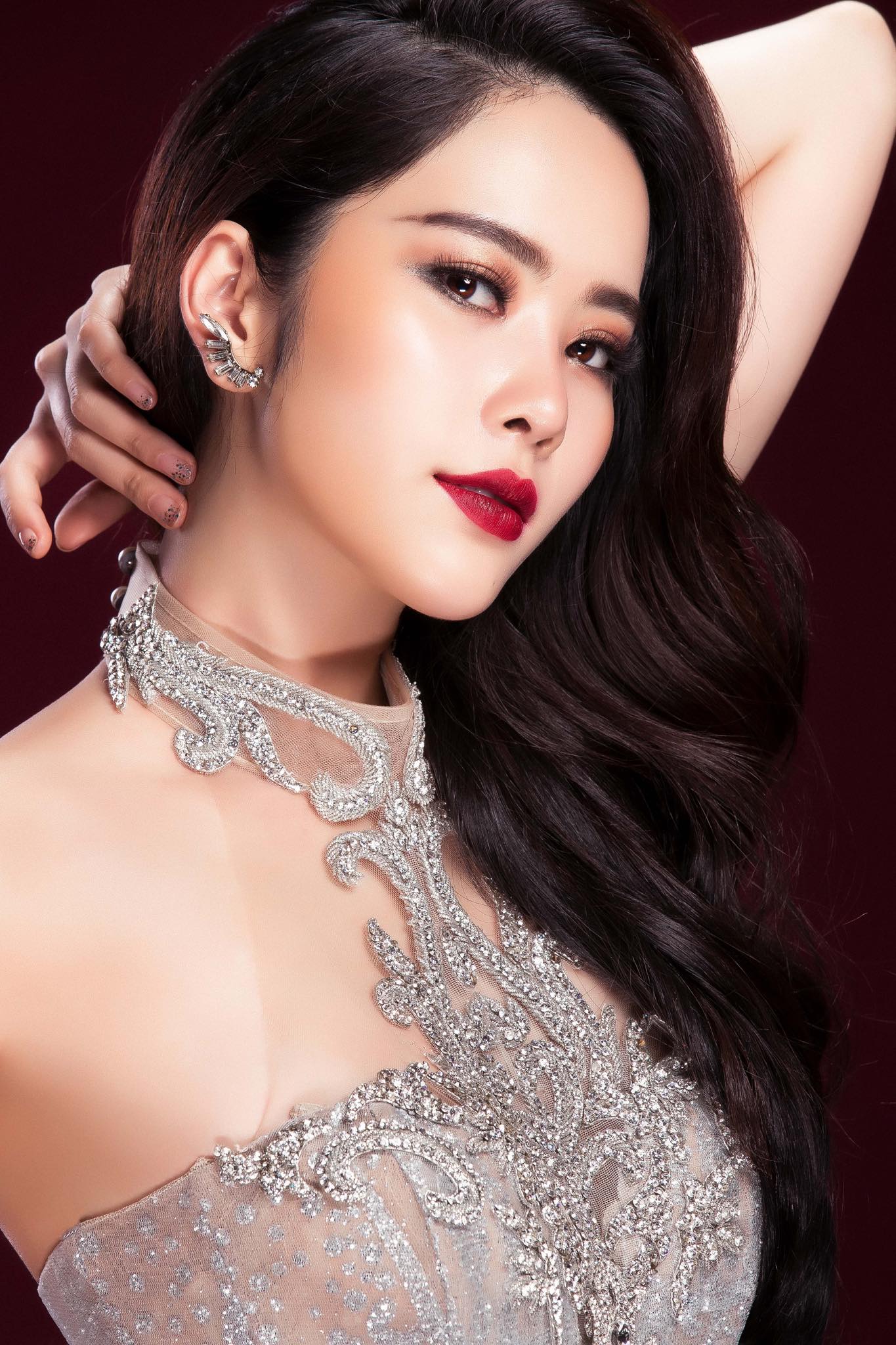 Nam Em thừa nhận sống như kẻ điên: 