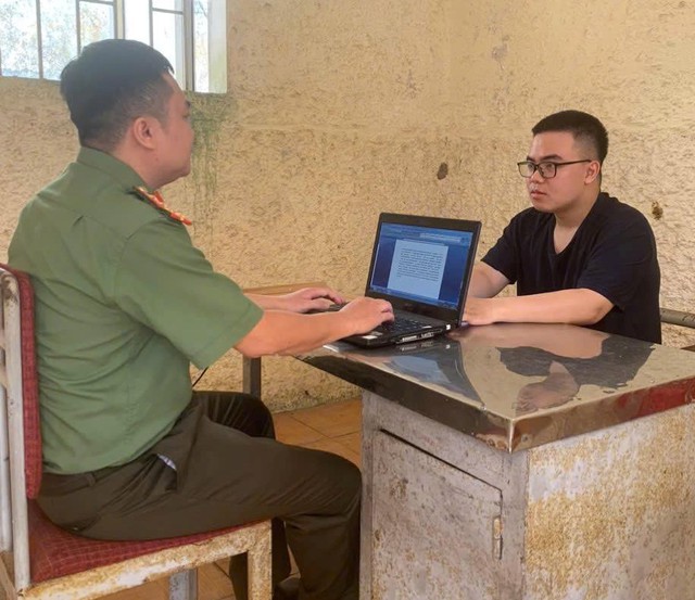 Lời khai của sinh viên tài năng Trần Quang Huy vừa bị bắt tạm giam- Ảnh 1.