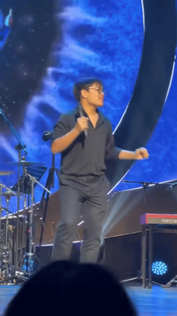 Diện mạo gây sốc của Bi Béo - con trai Cục Trưởng Xuân Bắc, đứng chung sân khấu khiến “dì Lệ” chỉ còn cái tên- Ảnh 3.
