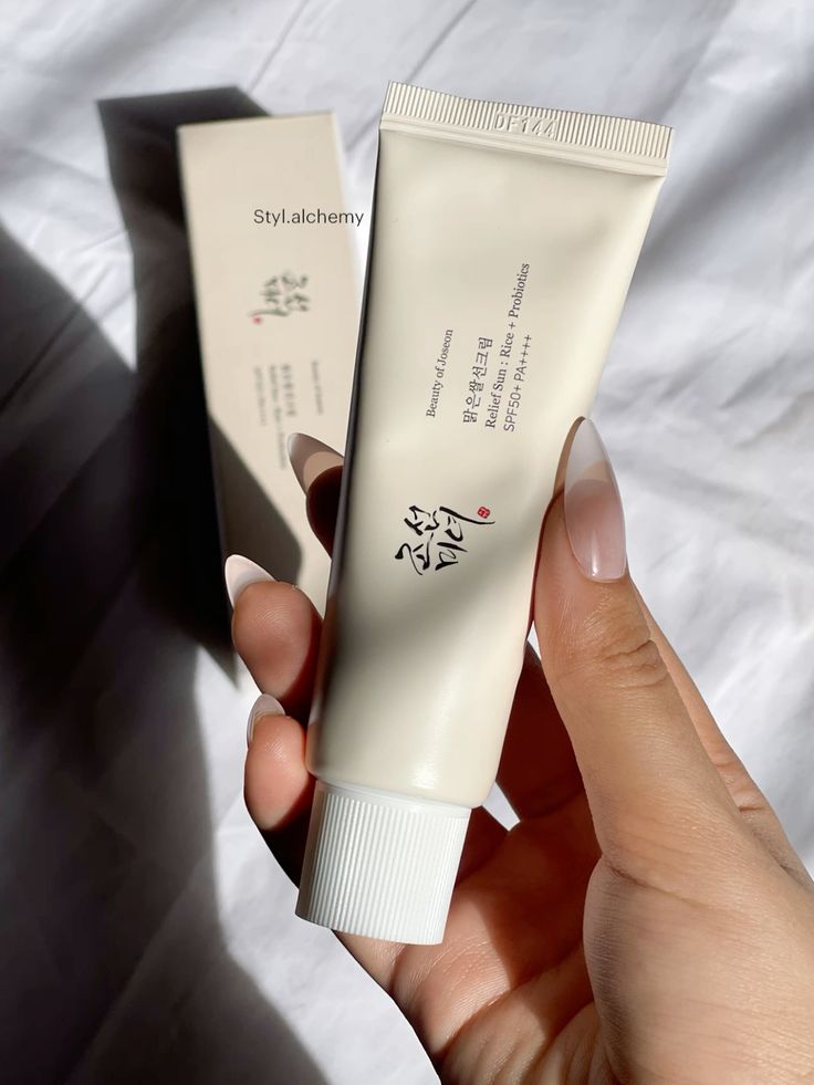 Bác sĩ da liễu cùng BTV làm đẹp người Mỹ khen nức nở 13 món skincare của Hàn: Em nào cũng đáng mua!- Ảnh 11. Bác sĩ da liễu cùng BTV làm đẹp người Mỹ khen nức nở 13 món skincare của Hàn: Em nào cũng đáng mua!- Ảnh 11.