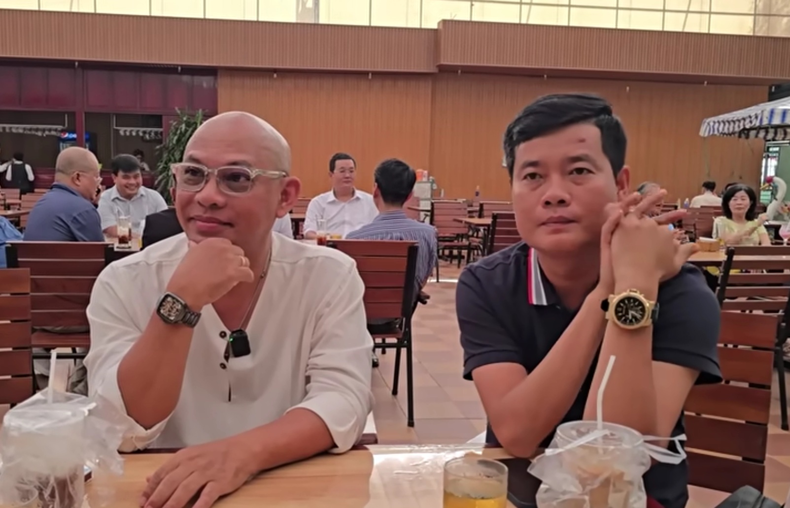 Hai trùm Điền Quân tái ngộ sau phá sản: Buôn bán khó khăn, không có miếng đất nào- Ảnh 1.