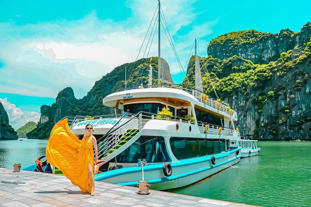 Khách Tây thốt lên về 1 địa danh nổi tiếng của Việt Nam: Đây là nơi chúng tôi ngắm hoàng hôn đẹp nhất- Ảnh 8.