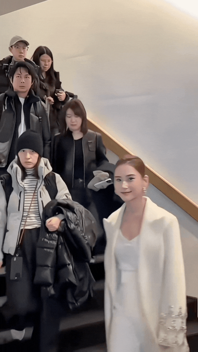 Hà Siêu Liên và nét tướng "con nhà giàu bẩm sinh" trên gương mặt: Bảo sao cả đời sống trong nhung lụa, vượng tài phát lộc từ trứng nước- Ảnh 1.