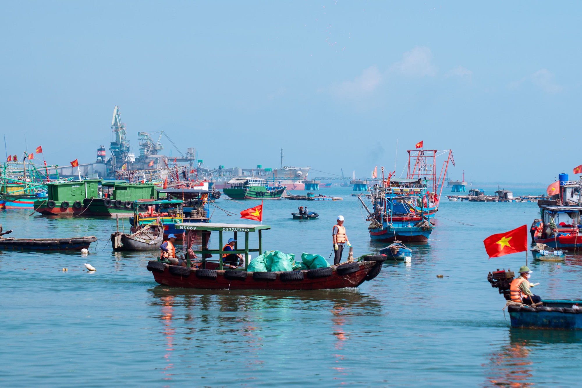 Bãi biển Vịnh Nghi Sơn được 