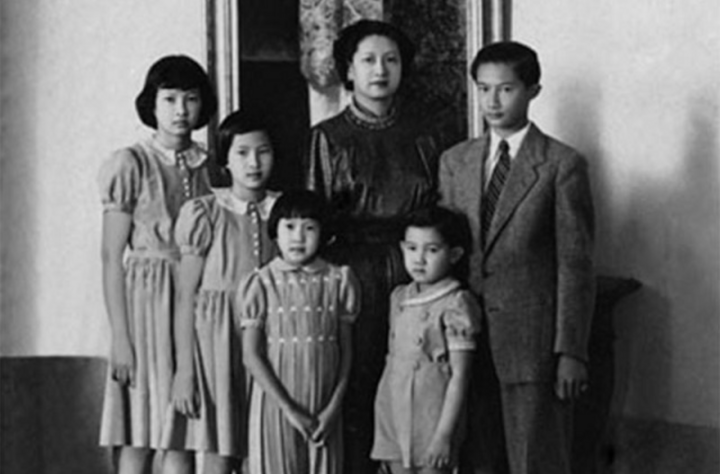 Ảnh hiếm hé lộ diện mạo, thần thái của Hoàng thái tử cuối cùng triều Nguyễn- Ảnh 13. Ảnh hiếm hé lộ diện mạo, thần thái của Hoàng thái tử cuối cùng triều Nguyễn- Ảnh 13.