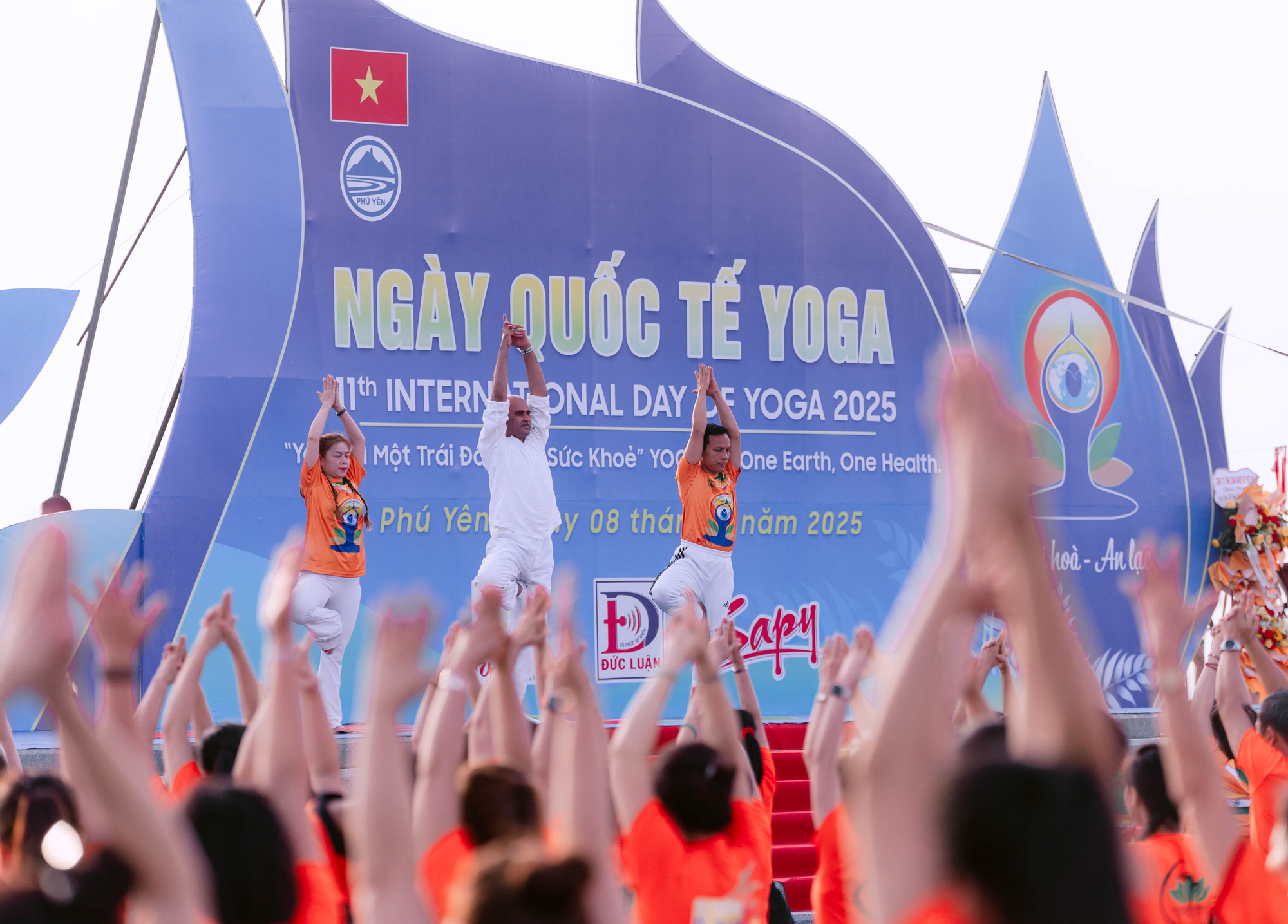 Phú Yên lan tỏa năng lượng tích cực qua Ngày Quốc tế Yoga 2025: Định hình điểm đến du lịch thể thao - sức khỏe- Ảnh 4.