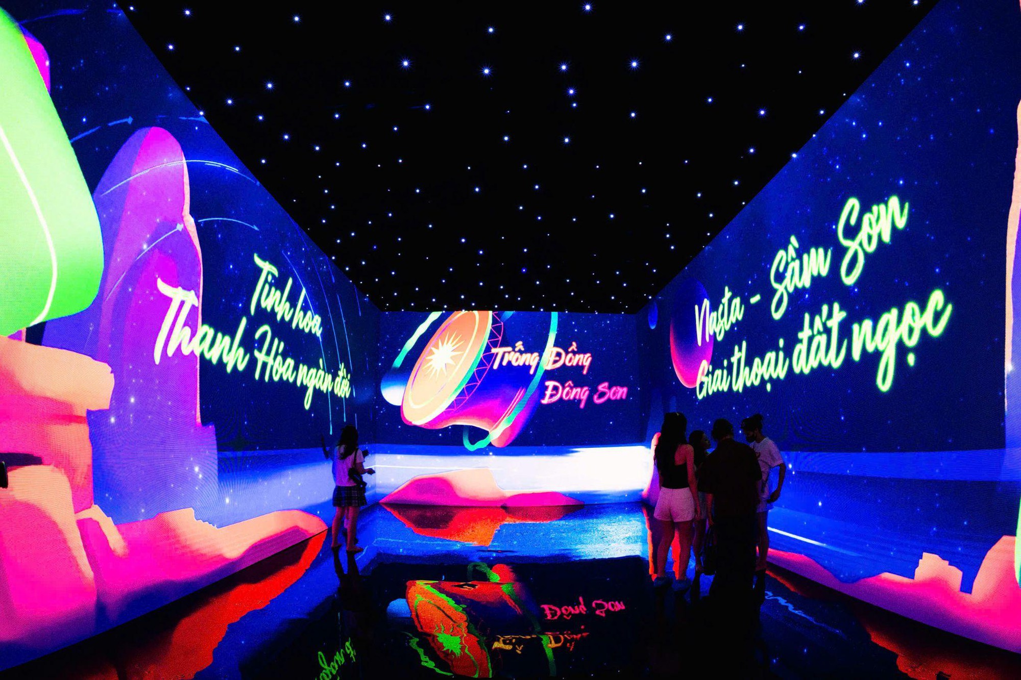Vlasta Summer Fest 2025: Đại hội âm nhạc và trải nghiệm công nghệ đa giác quan “đốt cháy” mùa hè tại Nam Sầm Sơn- Ảnh 2.