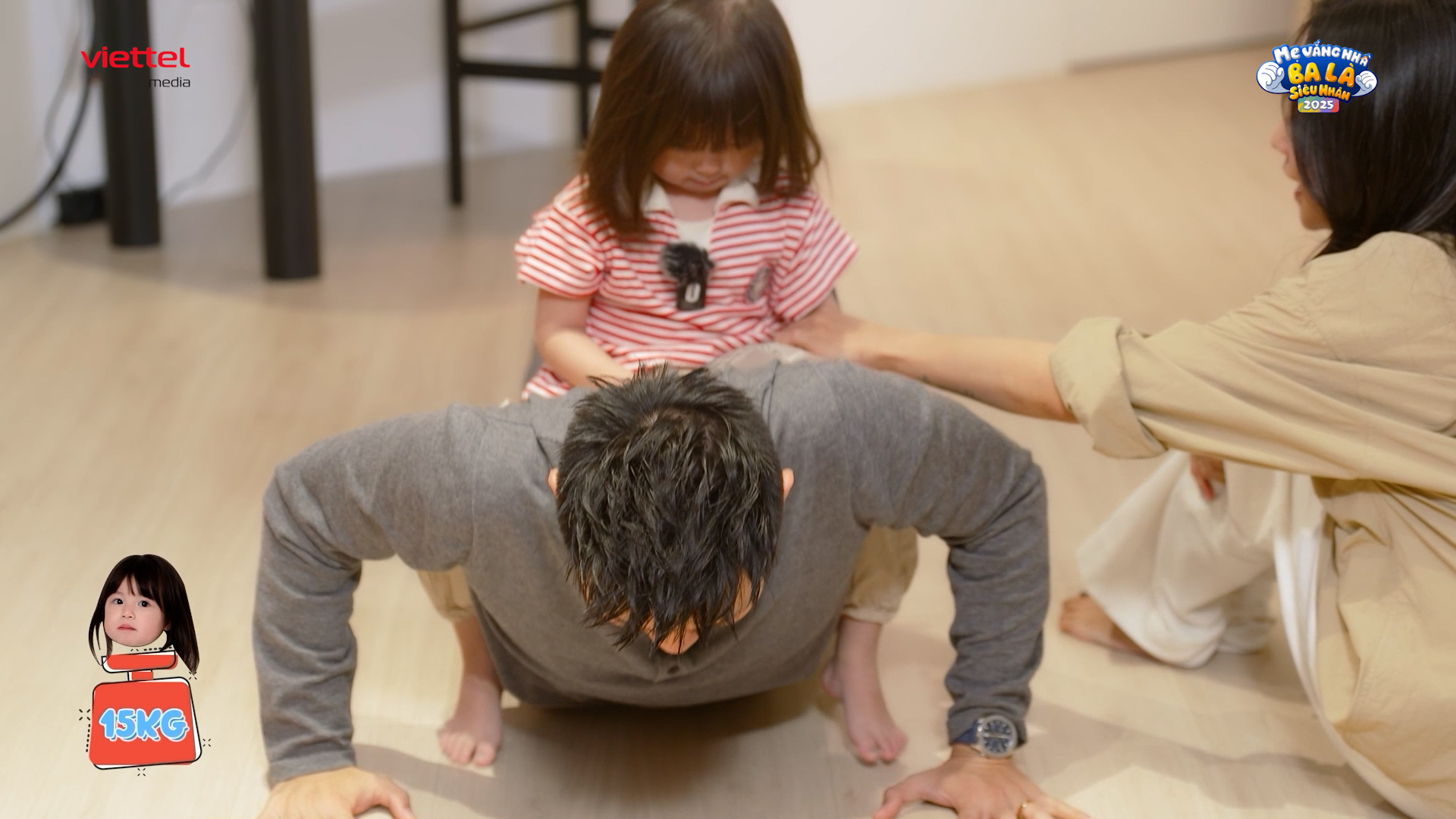 Có chuyện gì khiến cô bé tỏa nắng như Pamiuoi phải gục đầu vào vai ba Long òa khóc nức nở?- Ảnh 3.