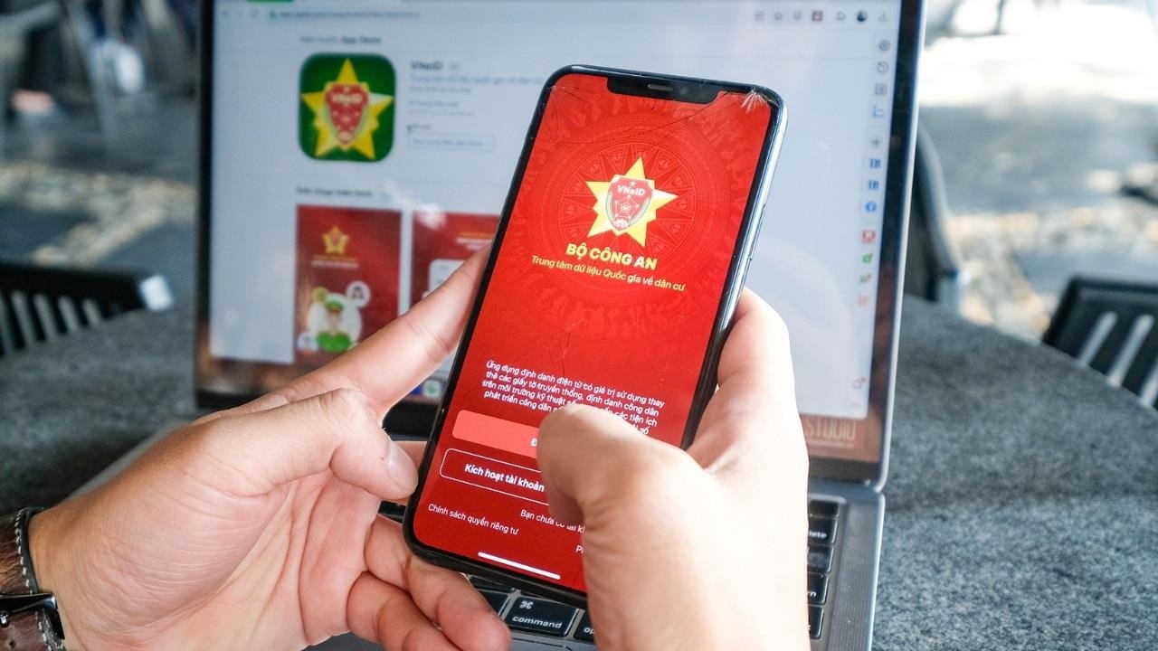Chưa đến 3 tuần nữa, chủ doanh nghiệp phải làm ngay việc này trên VNeID nếu không sẽ bị từ chối giải quyết hồ sơ thủ tục hành chính- Ảnh 1.