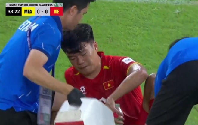 Hlv Kim Sang-sik dùng bài lạ, tuyển Việt Nam sụp đổ đầy thất vọng, nguy cơ lớn lỡ vé Asian Cup- Ảnh 1. Hlv Kim Sang-sik dùng bài lạ, tuyển Việt Nam sụp đổ đầy thất vọng, nguy cơ lớn lỡ vé Asian Cup- Ảnh 1.