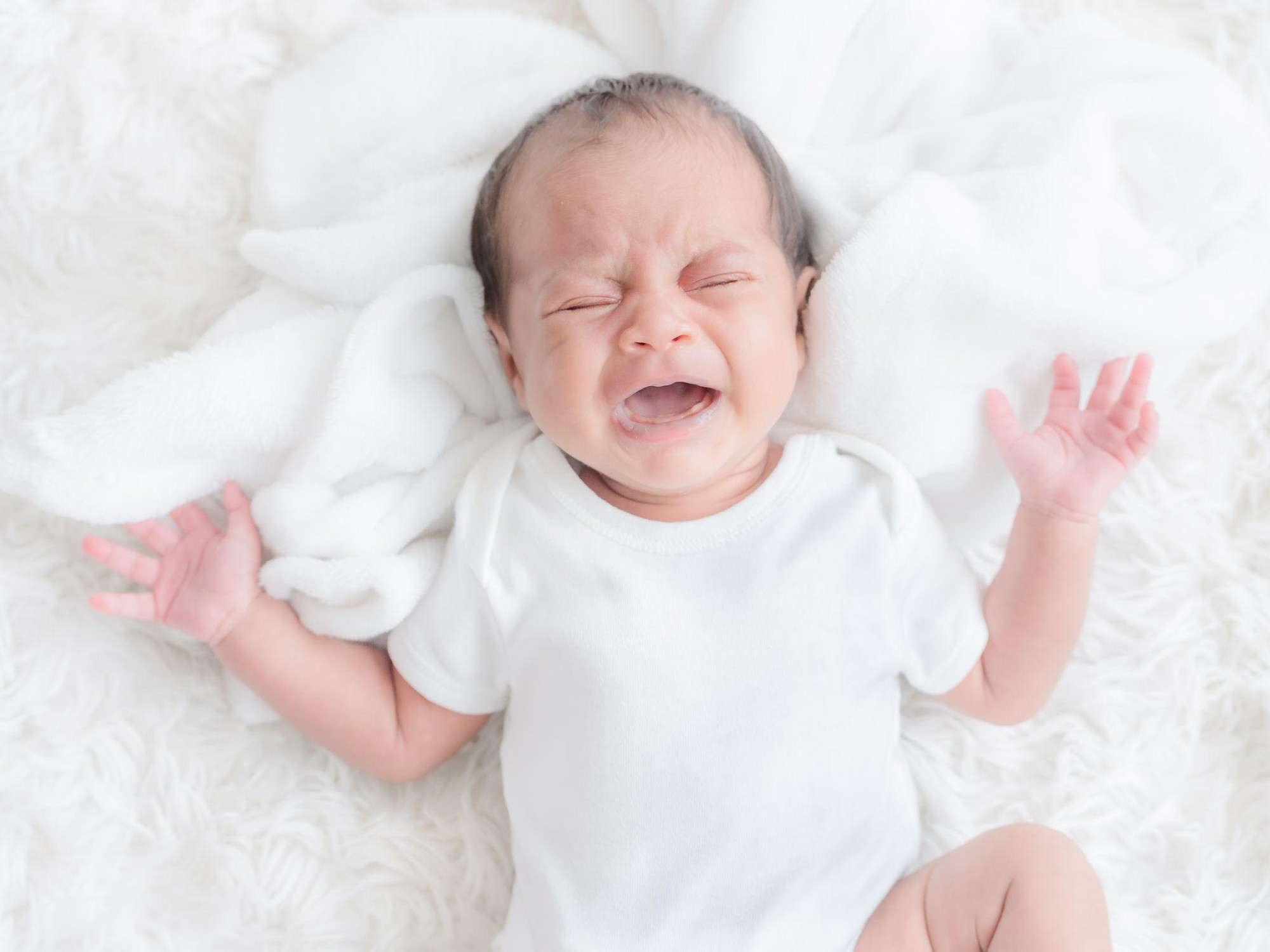 Tiêm vắc-xin 6 trong 1 cho trẻ sơ sinh, trẻ nhỏ: Ba mẹ đừng bỏ qua những lưu ý này- Ảnh 4. Tiêm vắc-xin 6 trong 1 cho trẻ sơ sinh, trẻ nhỏ: Ba mẹ đừng bỏ qua những lưu ý này- Ảnh 4.