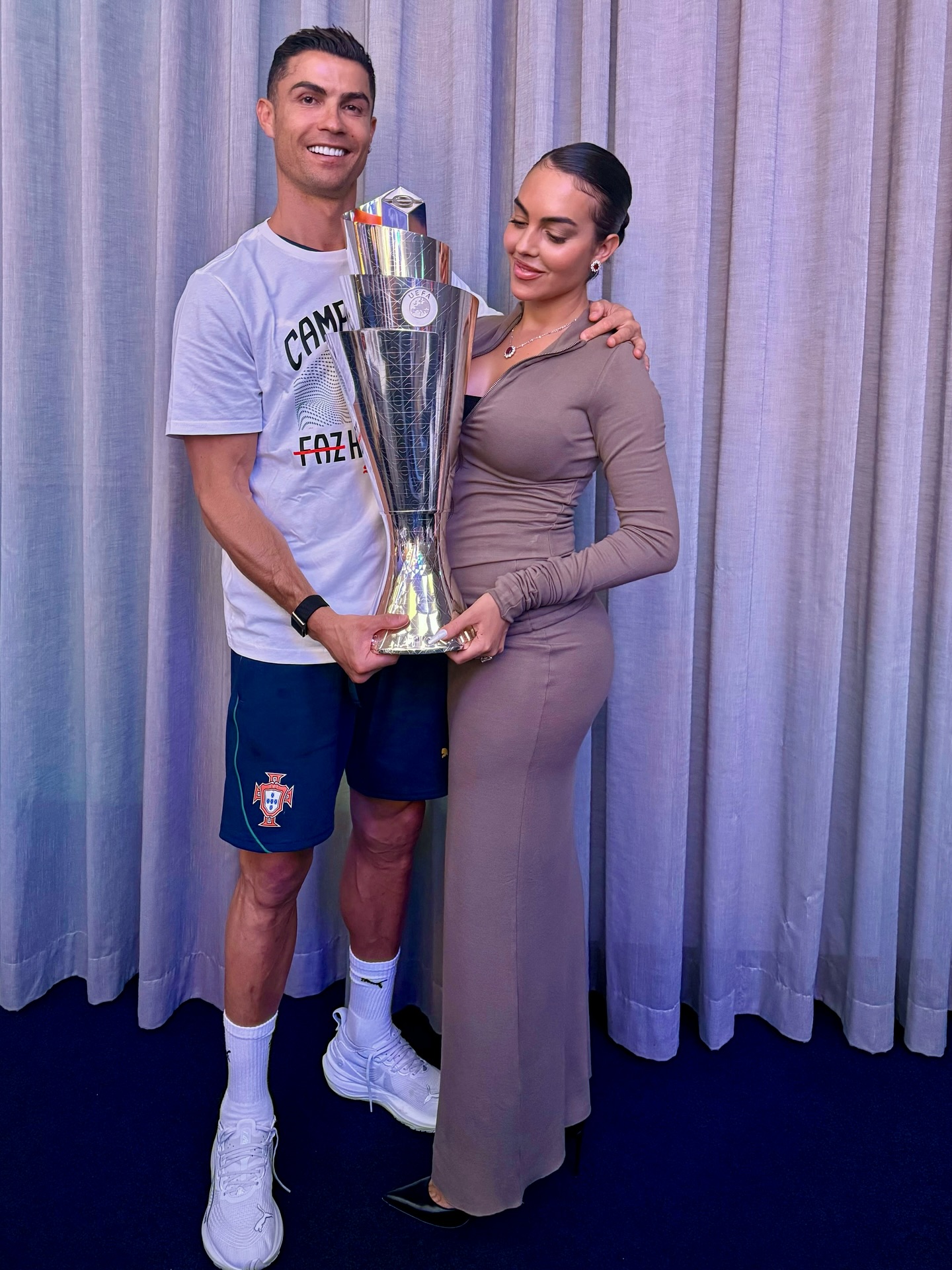 Vì sao Ronaldo vẫn chưa chịu cưới Georgina?- Ảnh 1.