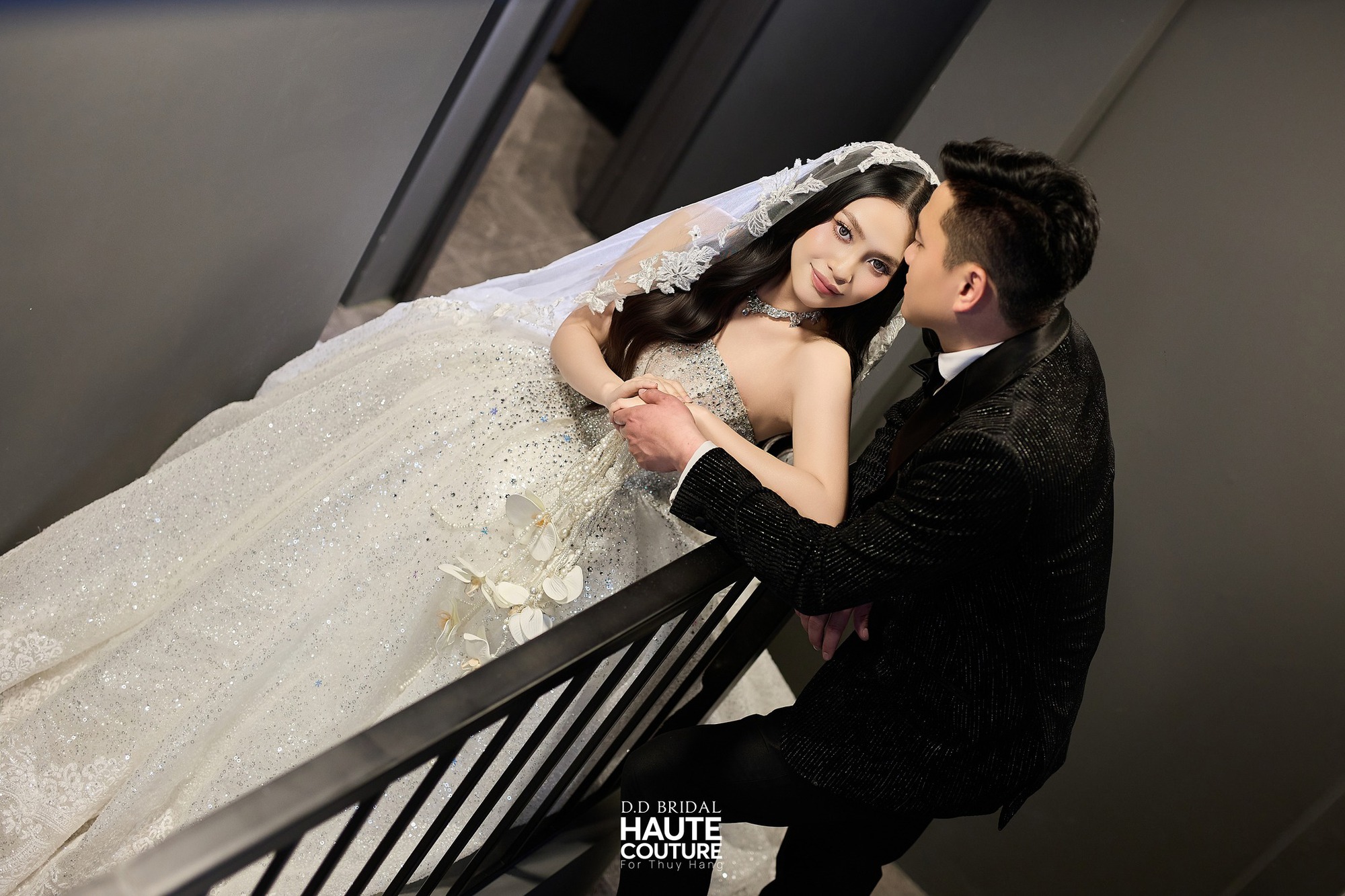 HOT: Hoa hậu 99 Vbiz rục rịch làm đám cưới với bạn trai Phó giám đốc- Ảnh 5.