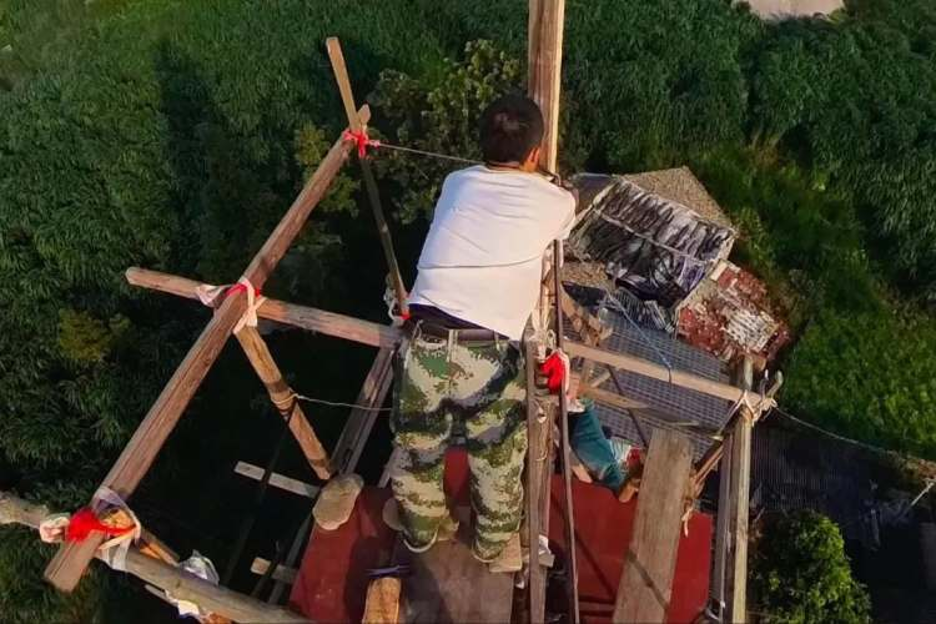 Chủ nhà không chịu di dời, chi thêm 360 triệu đồng tự xây “lâu đài” 10 tầng cao 23m: “Tiền bồi thường không xứng với giá trị căn nhà”- Ảnh 5.