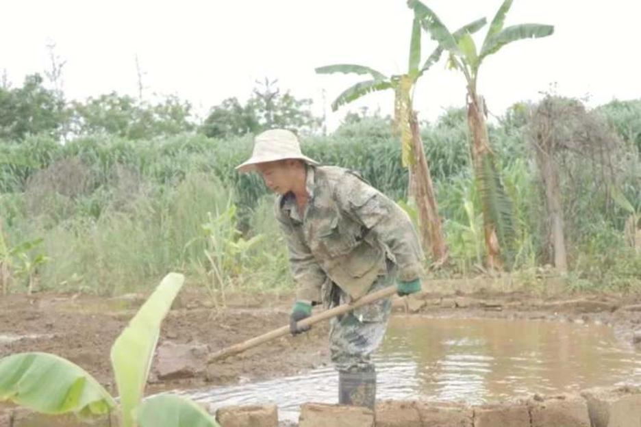 Chủ nhà không chịu di dời, chi thêm 360 triệu đồng tự xây “lâu đài” 10 tầng cao 23m: “Tiền bồi thường không xứng với giá trị căn nhà”- Ảnh 6.