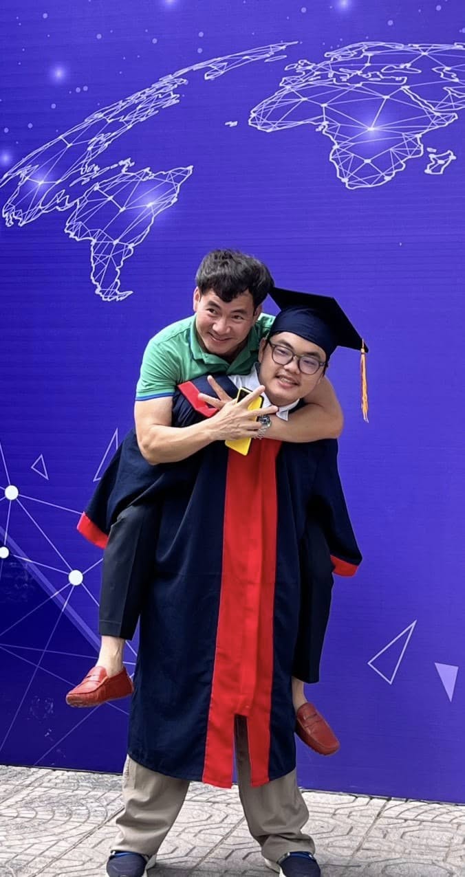 Tuổi 16 của Bi Béo - con trai NSND Xuân Bắc: Cậu bé 