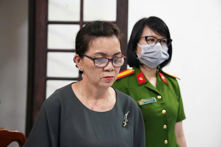 Phát hiện cơ sở 'phù phép' đậu tương, hạt bắp thành cà phê xay ở Huế- Ảnh 1.