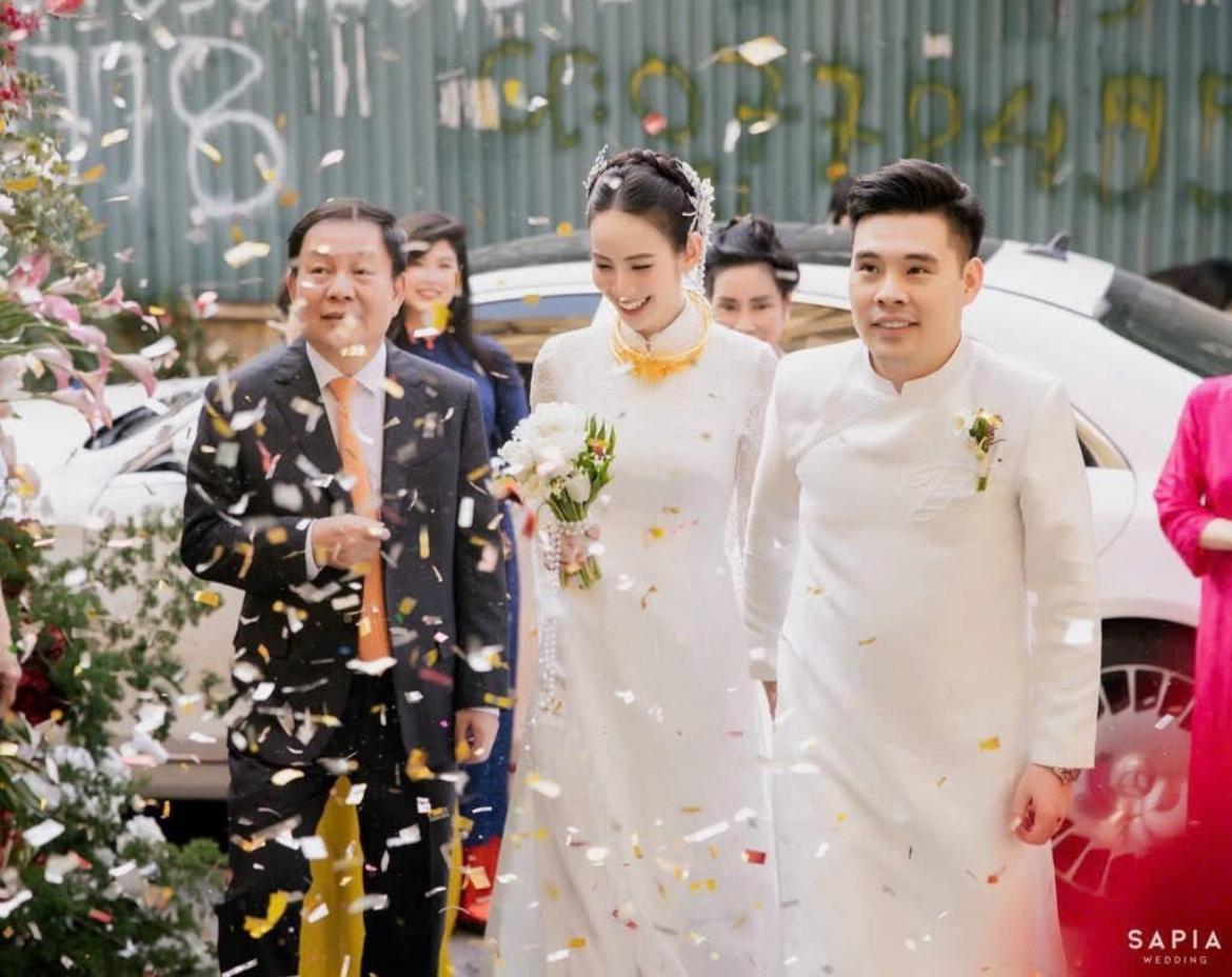 Mỹ nhân 2K2 lộ diện hậu lấy chồng hào môn, visual cỡ này bảo sao là Mỹ nhân 2K2 lộ diện hậu lấy chồng hào môn, visual cỡ này bảo sao là