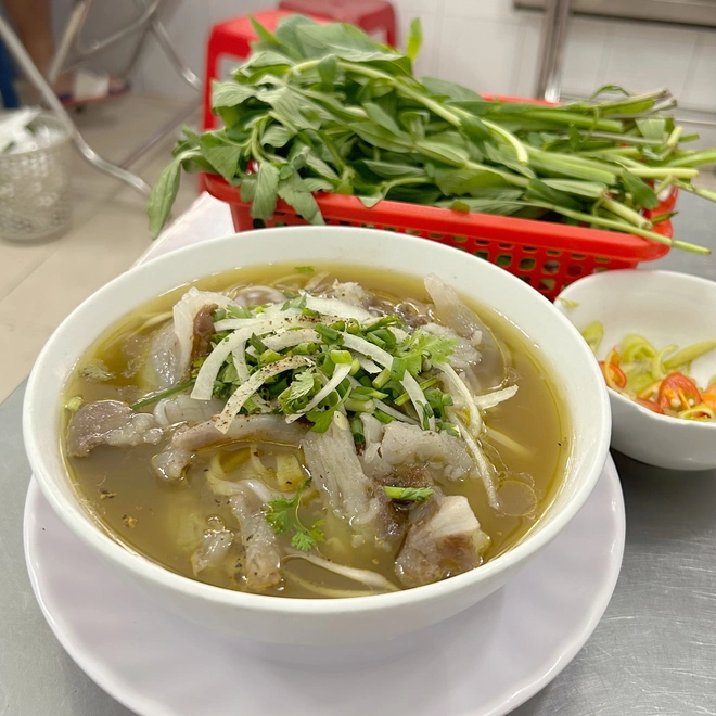 Khó tin: 2 quán phở có công thức y hệt nhưng lại được Michelin 3 năm liên tiếp- Ảnh 8.