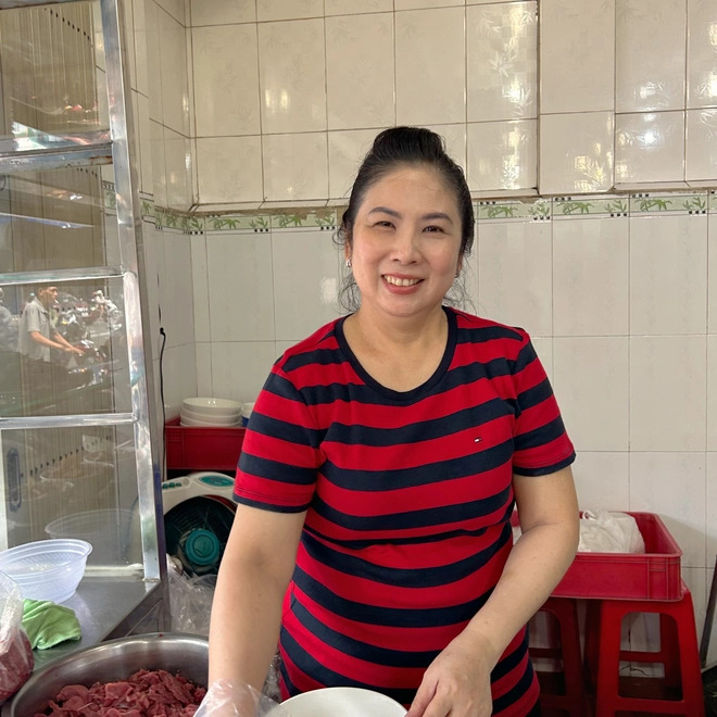 Khó tin: 2 quán phở có công thức y hệt nhưng lại được Michelin 3 năm liên tiếp- Ảnh 2.
